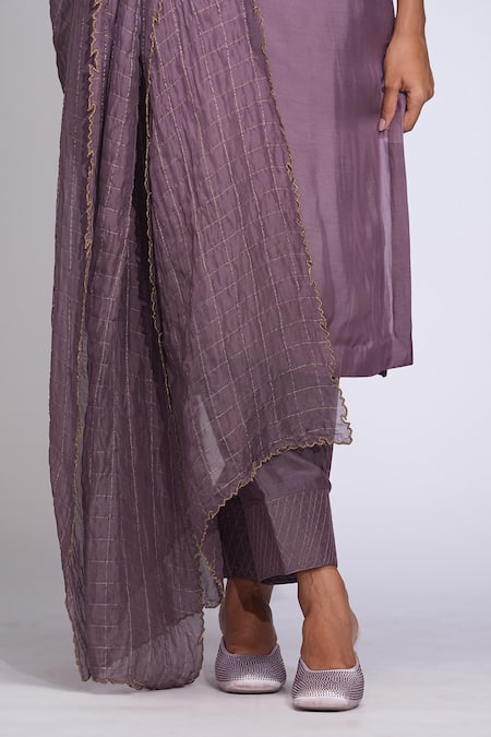 Shruti S_Purple Cotton, Organza Zari Round Neck Zari-checked Kurta Set _at_Aza_Fashions
