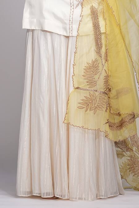 Shruti S_Off White Silk, Organza Zari V-neck Embroidered Kurta Sharara Set _at_Aza_Fashions