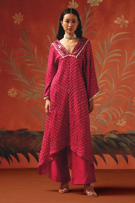 Buy_Twenty Nine_Red Silk Sequins, Embroidery V-neck Designer Wild Berry Kurta _Online_at_Aza_Fashions