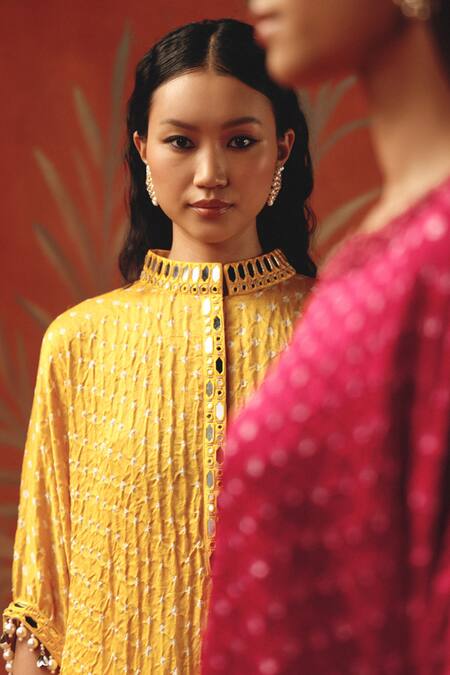 Buy_Twenty Nine_Yellow Silk Collared Honeycomb Gajji Kurta _Online_at_Aza_Fashions