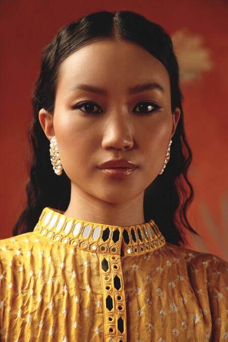 Buy_Twenty Nine_Yellow Silk Collared Honeycomb Gajji Kurta 