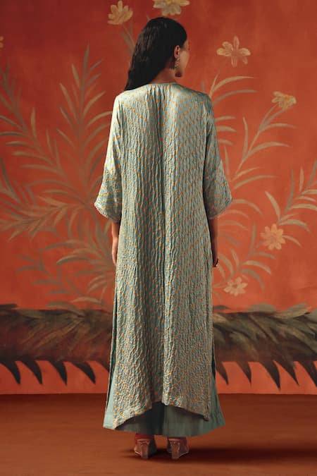 Shop_Twenty Nine_Blue Silk Beads, Sequins Split V-neck Embroidered Sea Foam Kurta _at_Aza_Fashions