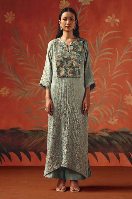 Shop_Twenty Nine_Blue Silk Beads, Sequins Split V-neck Embroidered Sea Foam Kurta _Online_at_Aza_Fashions