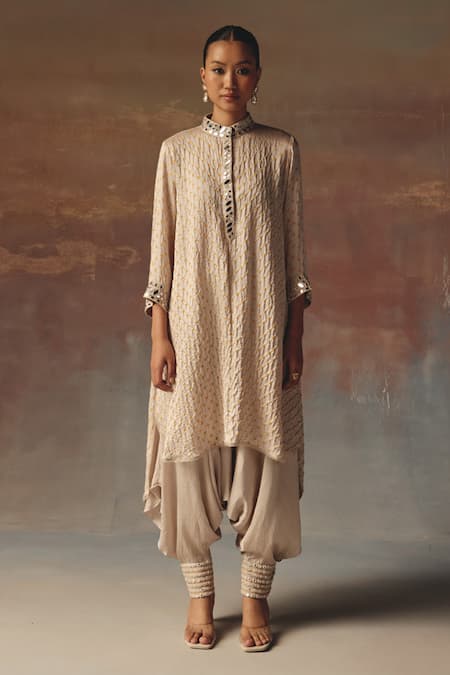 Buy_Twenty Nine_Off White Silk Embroidery Mandarin Collar Moon Dust Gajji Shirt Kurta _Online_at_Aza_Fashions