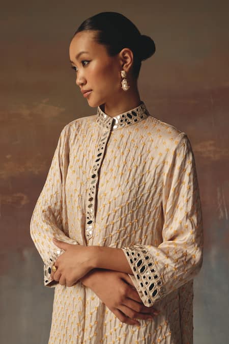 Twenty Nine_Off White Silk Embroidery Mandarin Collar Moon Dust Gajji Shirt Kurta _at_Aza_Fashions