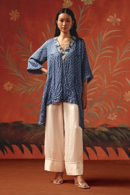 Twenty Nine Blue Silk Embroidery V-neck Twilight Gajji Designer Kurta Online at Aza Fashions Twenty Nine_Blue Silk Embroidery V-neck Twilight Gajji Designer Kurta _Online_at_Aza_Fashions