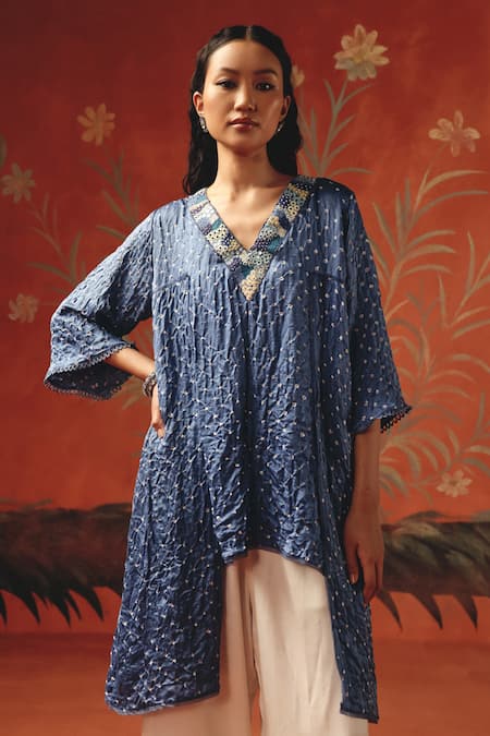 Twenty Nine Blue Silk Embroidery V-neck Twilight Gajji Designer Kurta
