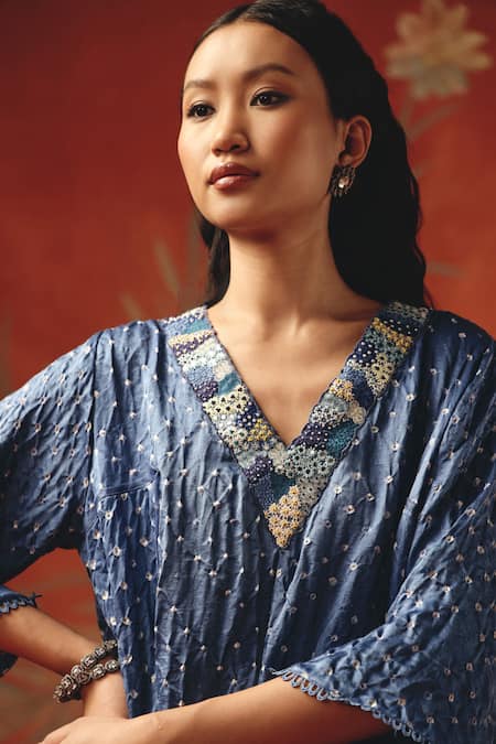 Twenty Nine Blue Silk Embroidery V-neck Twilight Gajji Designer Kurta at Aza Fashions Twenty Nine_Blue Silk Embroidery V-neck Twilight Gajji Designer Kurta _at_Aza_Fashions