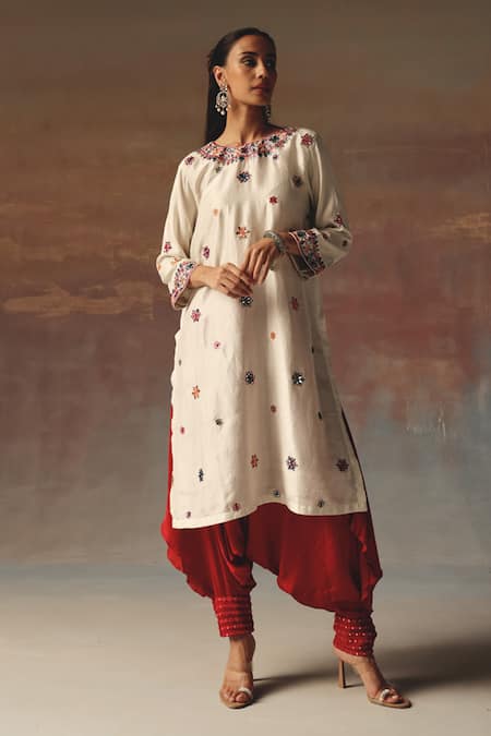Twenty Nine Ivory Silk Embroidery Round Neck Monga Kurta