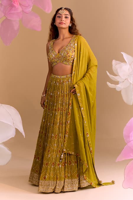 Samyukta Singhania_Green Silk Sequins, Embroidery Round Neck Hand Lehenga Set _Online_at_Aza_Fashions