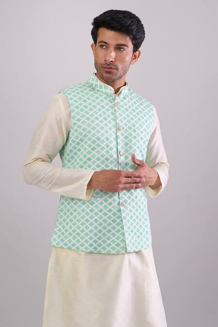 Shop Arihant Rai Sinha Green Geometric Pattern Bundi Online at Aza Fashions Shop_Arihant Rai Sinha_Green Geometric Pattern Bundi _Online_at_Aza_Fashions