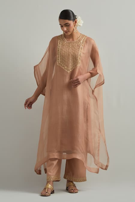 Ikshita Choudhary Pink Organza, Chanderi Embroidery Round Neck Dust Hand Kaftan Set 