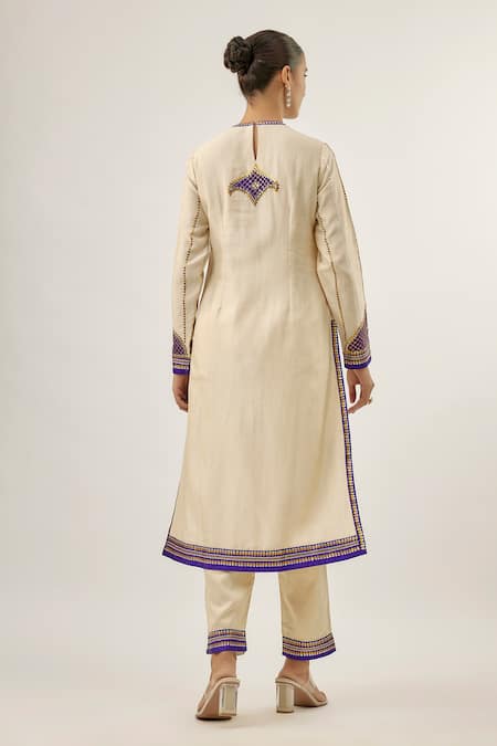 Priyal Prakash JHAROKHA AND JAAL KURTA SET Ivory & Violet Jharokha Kurta Set 