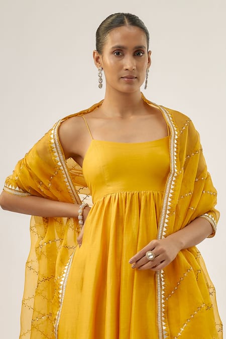 Priyal Prakash_Yellow Chanderi, Slant Lines Dupatta And Mango _Online_at_Aza_Fashions