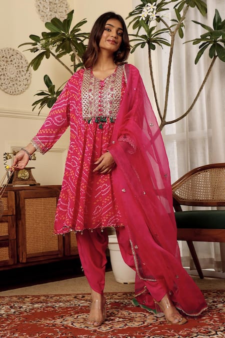 Sonali Methi Pink Chinon, Crepe Sequins Round Neck Rani Designer Kurta Set 