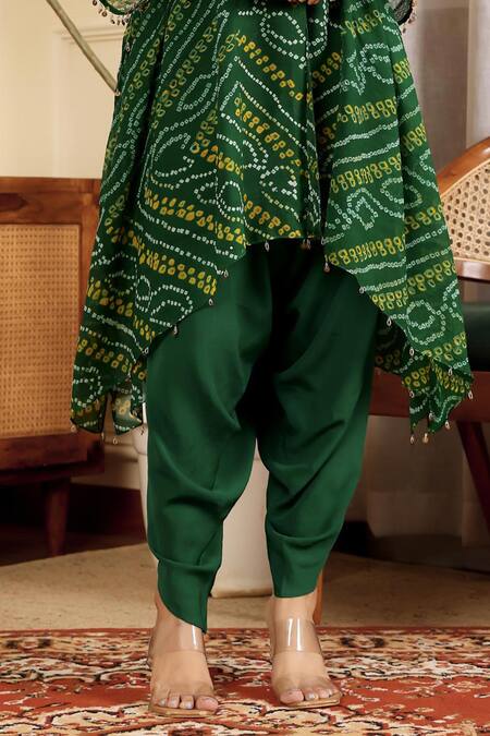 Sonali Methi_Green Chinon, Crepe Tassels Round Neck, Keyhole Bottle Designer Kurta Dhoti Set _Online_at_Aza_Fashions