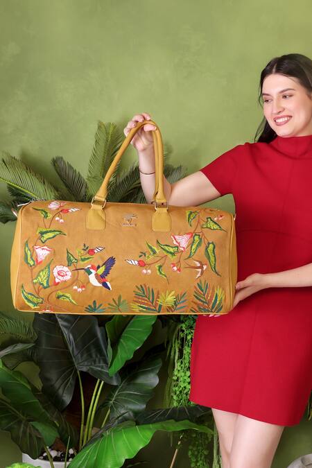 Buy_PickAleaf_Gold Embroidery Flora Duffel Bag 