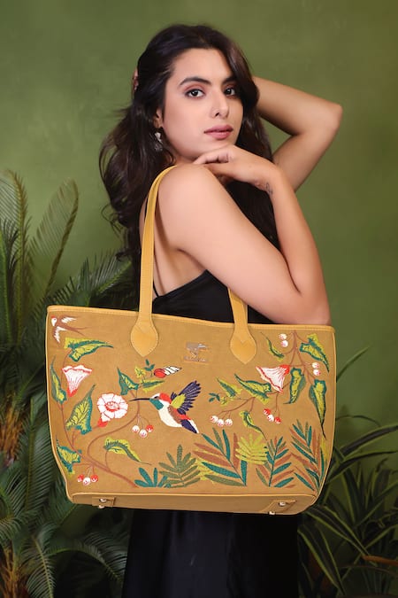 Buy_PickAleaf_Gold Embroidery Flora Tote Bag _Online_at_Aza_Fashions