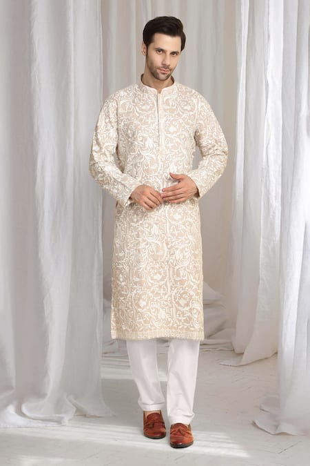 Aham-Vayam Flora Thread Embroidered Kurta 