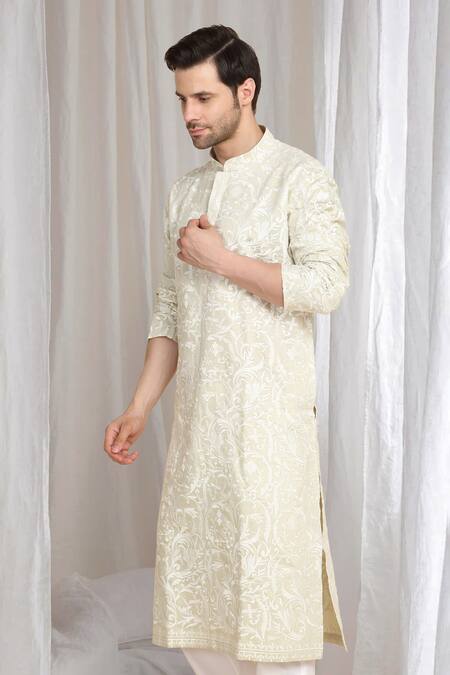 Shop_Aham-Vayam_Cream Cotton Embroidery Flora Thread Kurta 