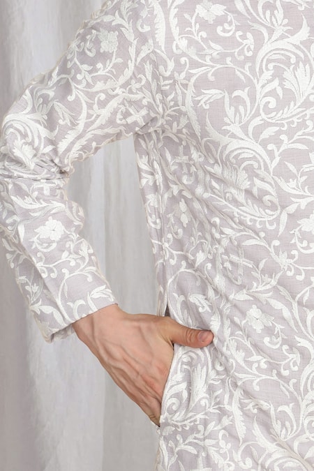 Buy_Aham-Vayam_Purple Cotton Embroidery Floral Thread Kurta 