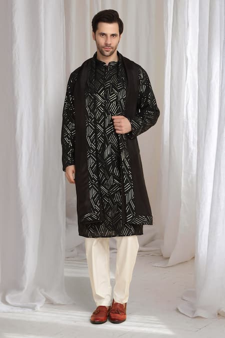 Aham-Vayam Black Cotton Embroidery Geometric Thread Kurta With Dupatta