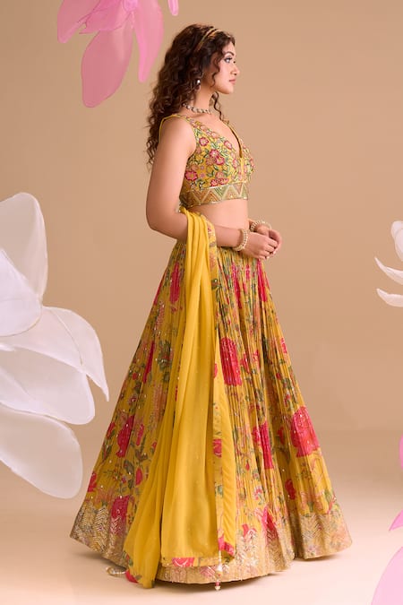 Buy_Samyukta Singhania_Yellow Chiffon, Silk, Georgette Embroidery V-neck Floral Hand Lehenga Set 