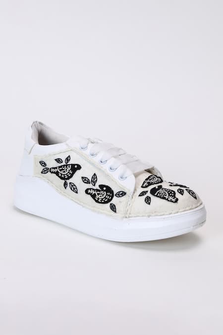 Shop_The Saree Sneakers_White Blackbird Embroidered Sneakers _Online_at_Aza_Fashions