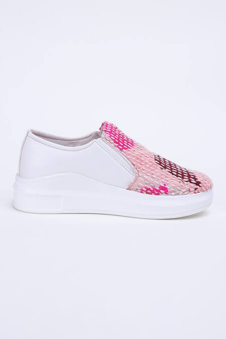 Buy_The Saree Sneakers_Pink Kantha Patchwork Slip-on Sneakers _Online_at_Aza_Fashions