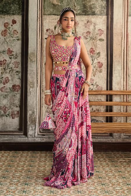 Diyarajvvir Fuchsia Crepe, Georgette Embroidery Square Neck Fuschia Pre-draped Saree Set 