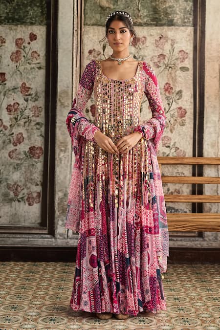 Diyarajvvir Fuchsia Georgette Sequins Square Neck Fuschia Designer Anarkali With Dupatta 