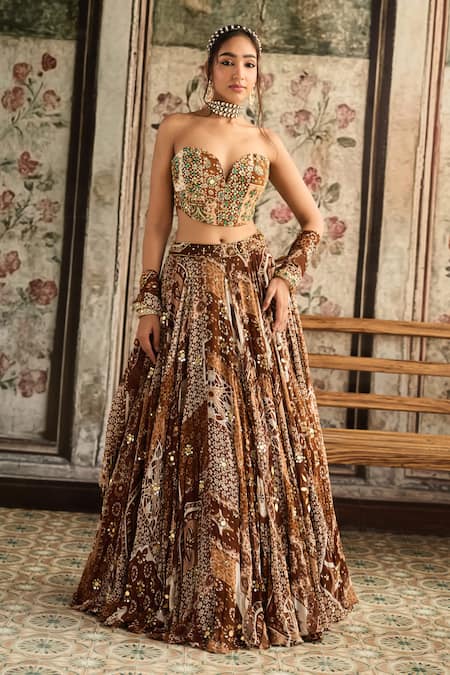Buy Diyarajvvir Brown Crepe, Georgette Sequins, Beads Sweetheart Printed Caramel Lehenga Set Buy_Diyarajvvir_Brown Crepe, Georgette Sequins, Beads Sweetheart Printed Caramel Lehenga Set