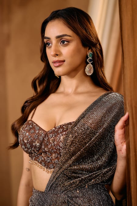 Shop_Niamh By Kriti_Gold Chiffon Beads, Sequins Sweetheart Neck Copper Shimmer Saree Set _Online_at_Aza_Fashions