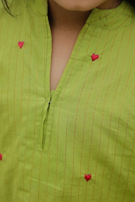 Petite Pomme_Green Cotton Embroidery Heart Kurta Set _at_Aza_Fashions