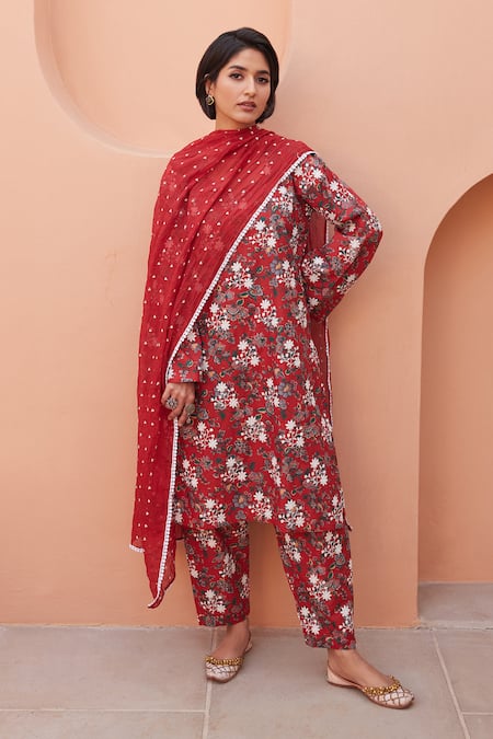 Shop_Gulabo Jaipur_Red Cotton Embroidery Round Neck Anjum Straight Kurta Set_Online_at_Aza_Fashions