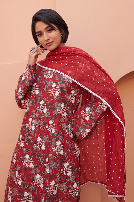 Buy_Gulabo Jaipur_Red Cotton Embroidery Round Neck Anjum Straight Kurta Set