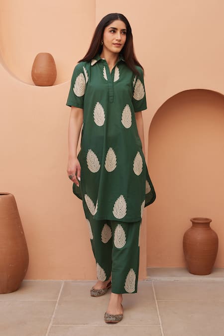 Gulabo Jaipur_Green Cotton Embroidery Collared Khalak Kurta And Pant Co-ord Set _at_Aza_Fashions
