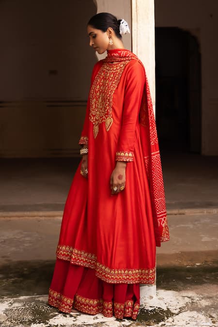 Buy_Aangan By Parul_Red Georgette Embroidery Round Neck Kurta Sharara Set _Online_at_Aza_Fashions