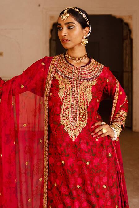 Buy Aangan By Parul Red Silk, Cotton Embroidery, Zari Round Neck Signature Raw Bridal Sharara Set Buy_Aangan By Parul_Red Silk, Cotton Embroidery, Zari Round Neck Signature Raw Bridal Sharara Set
