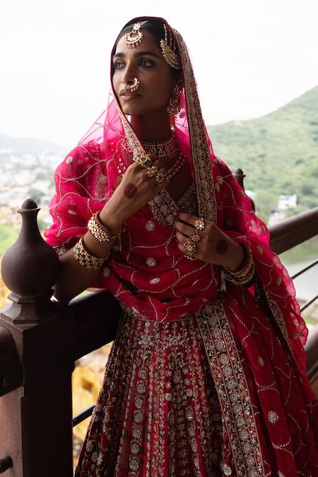 Buy_Aangan By Parul_Red Organza Sequins, Zari Plunge Neck Empress Bridal Lehenga Set _Online_at_Aza_Fashions