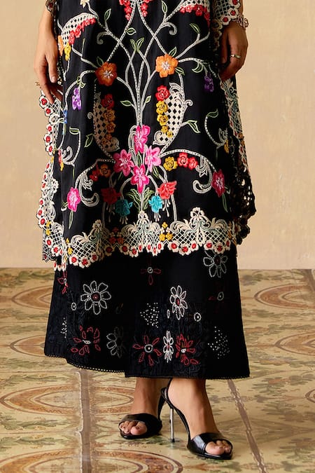 Chandrima Black Silk Organza Beads, Embroidery Round Floral Threadwork Kaftan Online at Aza Fashions Chandrima_Black Silk Organza Beads, Embroidery Round Floral Threadwork Kaftan _Online_at_Aza_Fashions