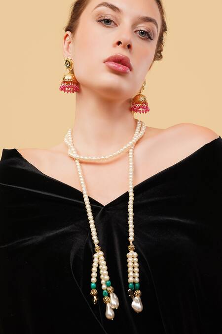 Buy Dugran By Dugristyle White Thandi Chamak Necklace Buy_Dugran By Dugristyle_White Thandi Chamak Necklace