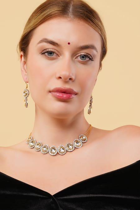 Shop Dugran By Dugristyle Gold Plated Sunehri Dhoop Necklace at Aza Fashions Shop_Dugran By Dugristyle_Gold Plated Sunehri Dhoop Necklace _at_Aza_Fashions