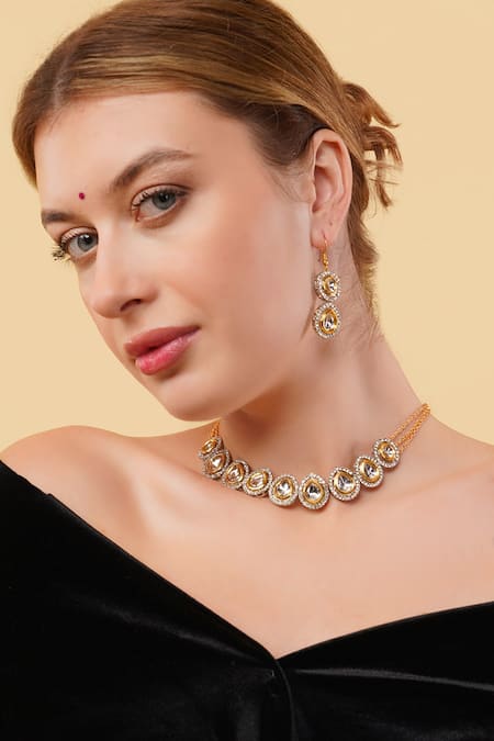 Buy Dugran By Dugristyle Gold Plated Sunehri Dhoop Necklace Online at Aza Fashions Buy_Dugran By Dugristyle_Gold Plated Sunehri Dhoop Necklace _Online_at_Aza_Fashions