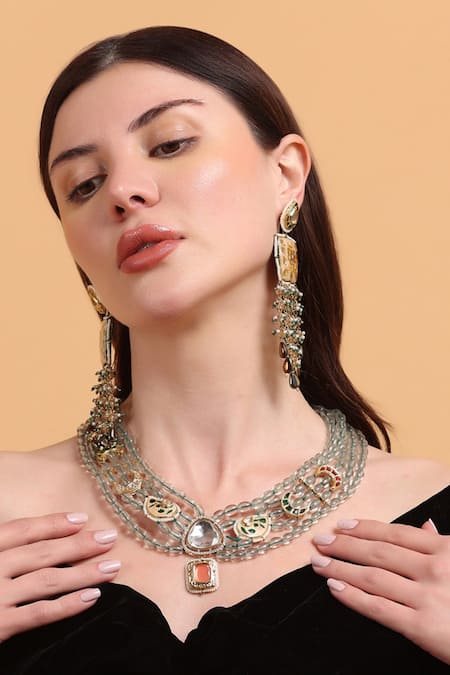 Shop Dugran By Dugristyle Green Sabz Umeed Necklace at Aza Fashions Shop_Dugran By Dugristyle_Green Sabz Umeed Necklace _at_Aza_Fashions