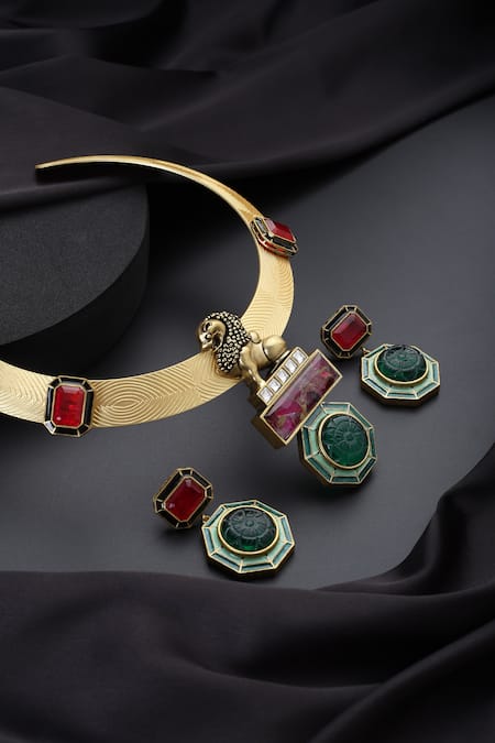 Buy_Swabhimann_Gold Plated Imitation Gemstones Emerald And Ruby Hasli Necklace Set_Online_at_Aza_Fashions