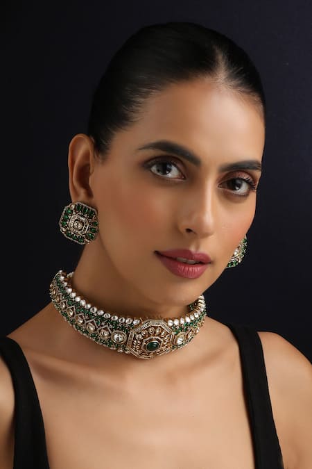 Swabhimann Emerald & Polki Choker Necklace Set 