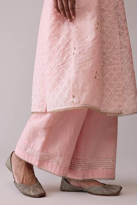 Bunka_Pink Chanderi Embroidery V-neck Ambreen Kurta And Pant Set _at_Aza_Fashions