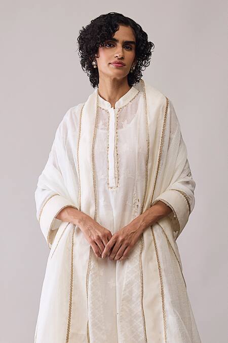 Bunka_White Chanderi Ayesha Ivory Dupatta _Online_at_Aza_Fashions