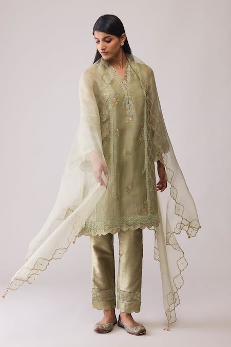 Bunka Green Organza Embroidery V-neck Farida Kurta Set 
